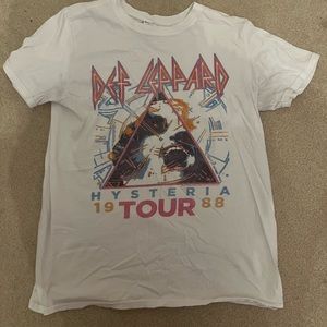 vintage women’s def leppard tee